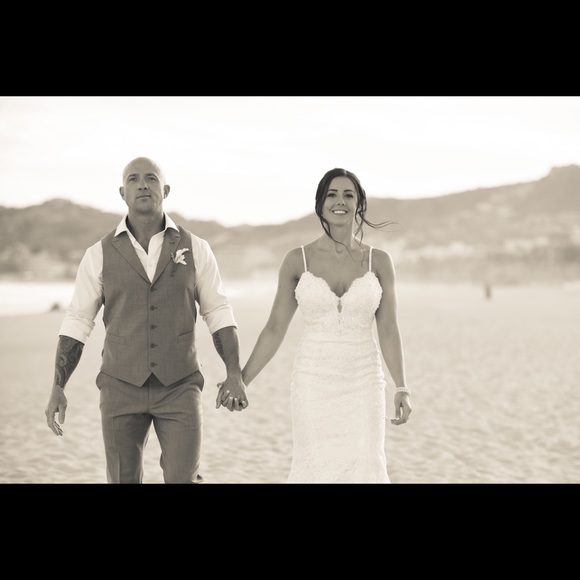 Meet your Posher, Kylie - Picture 2 of 3